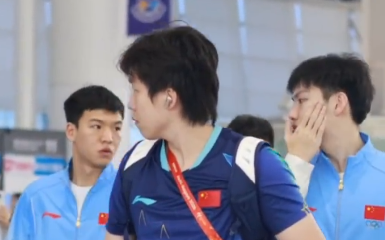 bevictor伟德官网客服都经历专业的培训相关图片